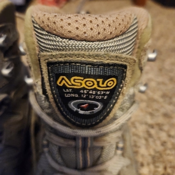 Womens Asolo boots - Picture 7 of 9